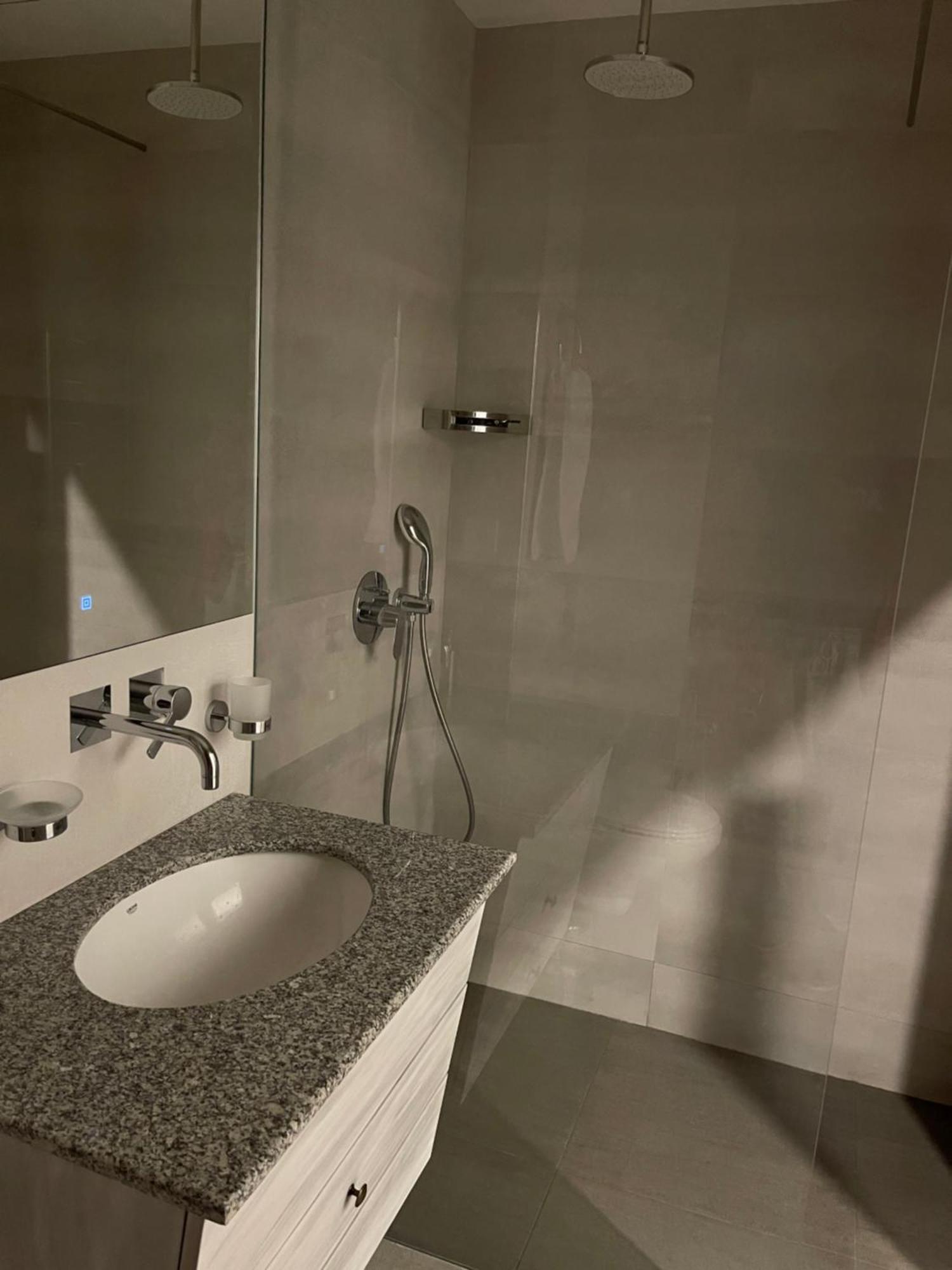 Yerevan Downtown Luxe Apartment Luaran gambar