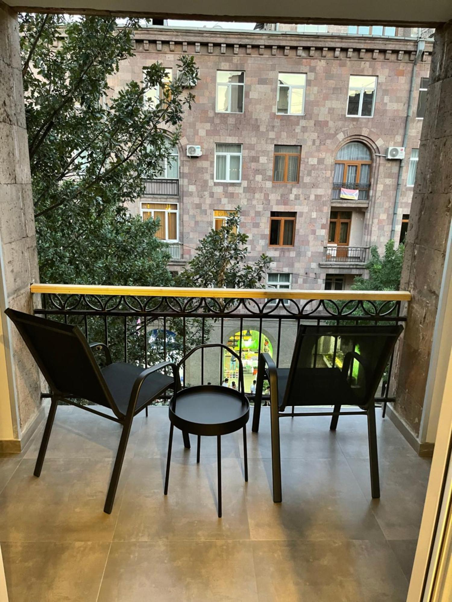 Yerevan Downtown Luxe Apartment Luaran gambar